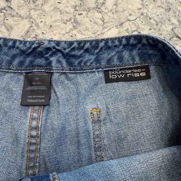 Vintage No Boundaries Shorts Size 13 Low Rise Y2K 90s Button Fly Denim Cotton - Picture 6 of 10